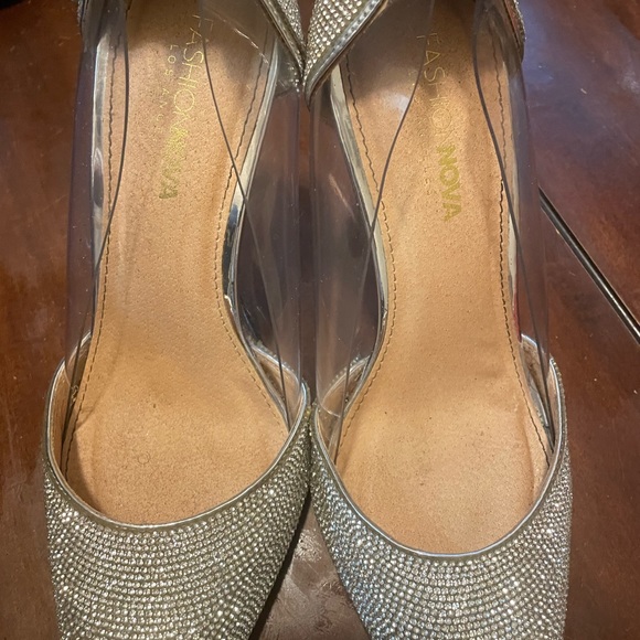 Two pairs of heels Sold Together - Picture 5 of 6